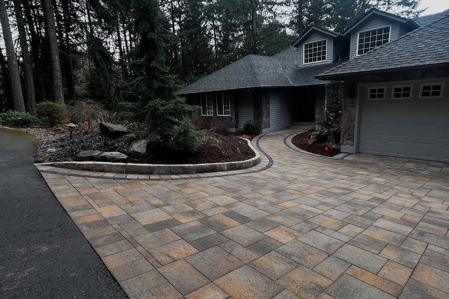 Paver Driveways vs. Concrete in Oregon: a 2026 Cost & ROI Comparison