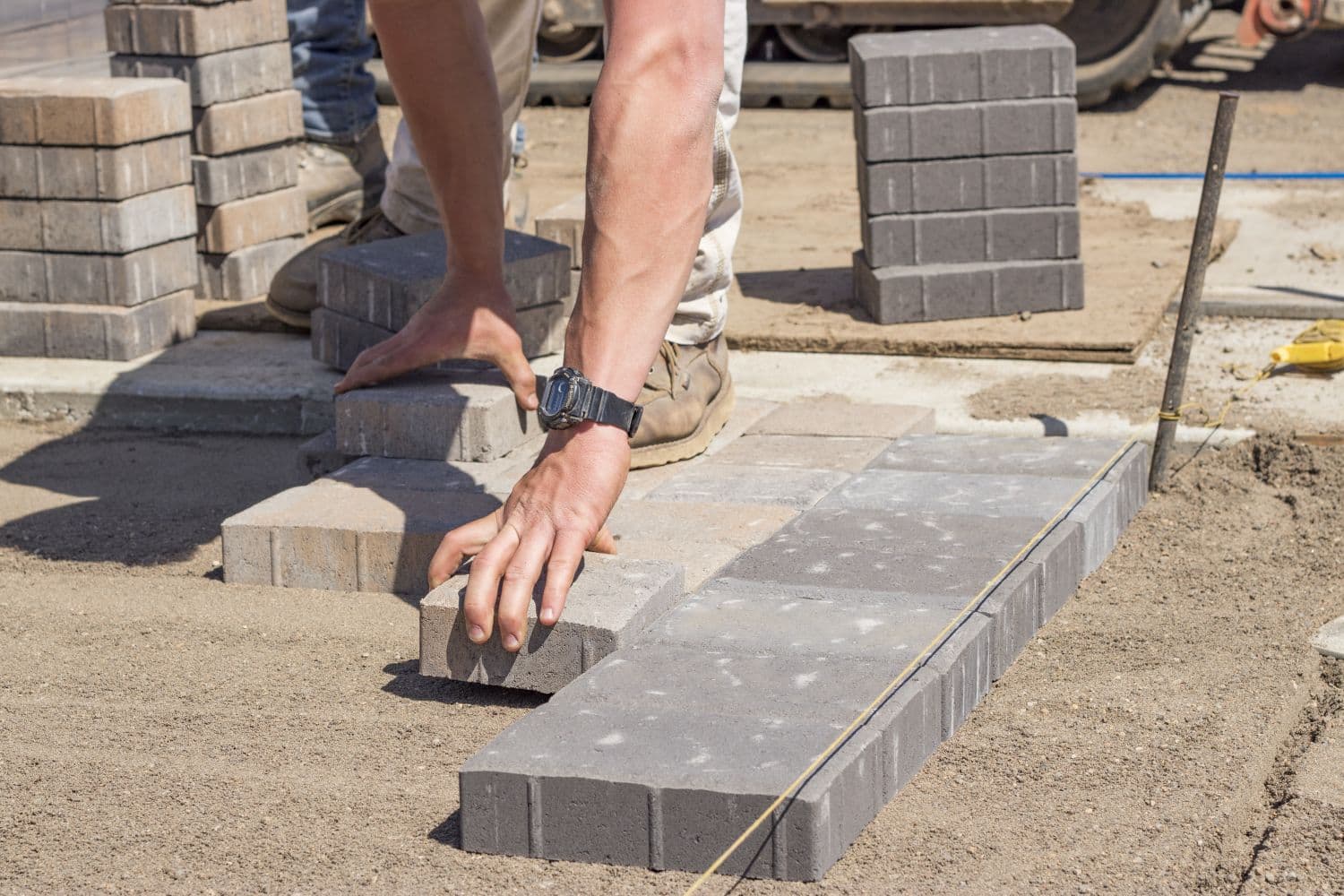 Top Questions to Ask Your Outdoor Hardscaping Company
