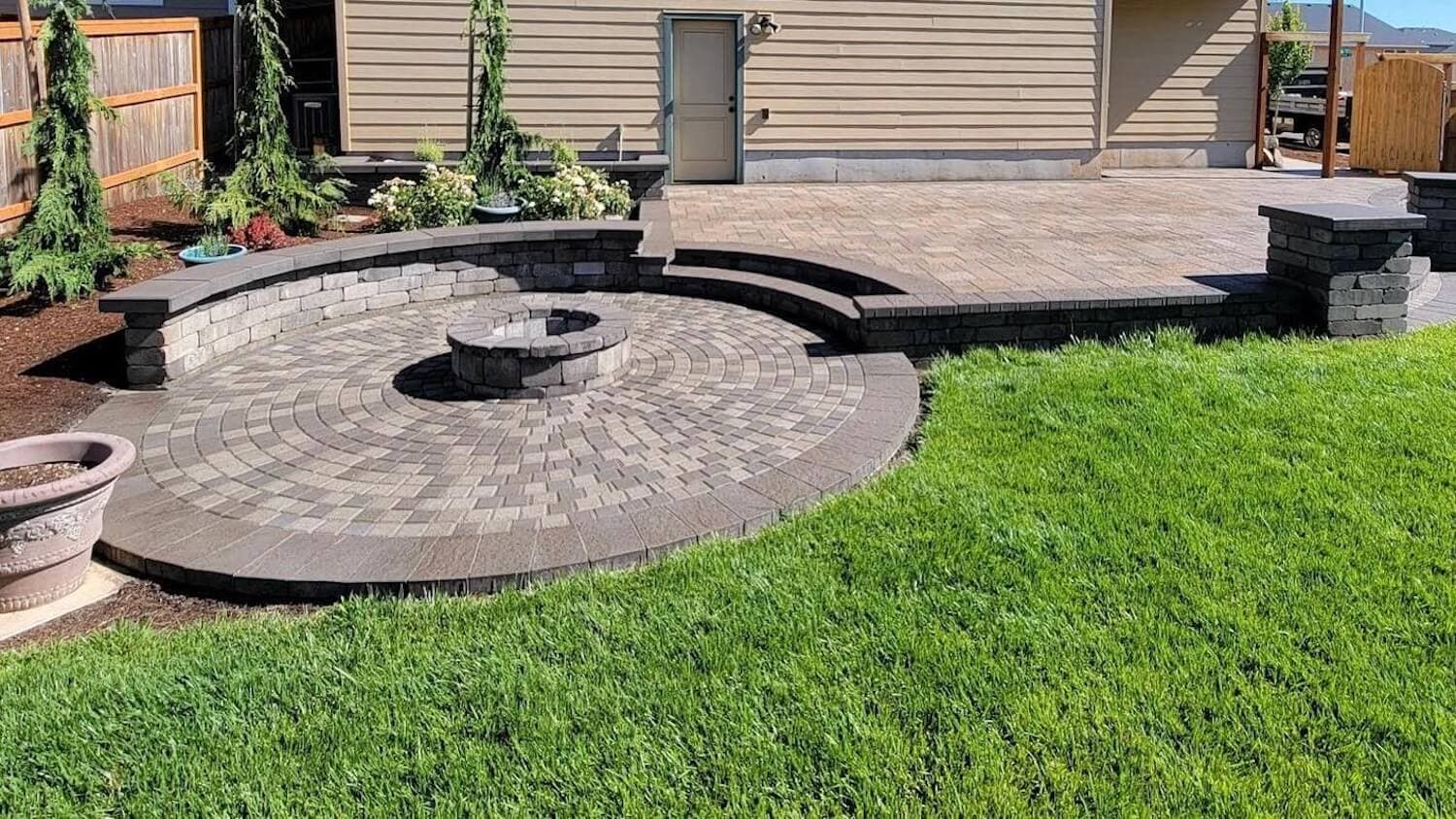 Which Fire Pit is Right for Your Patio?