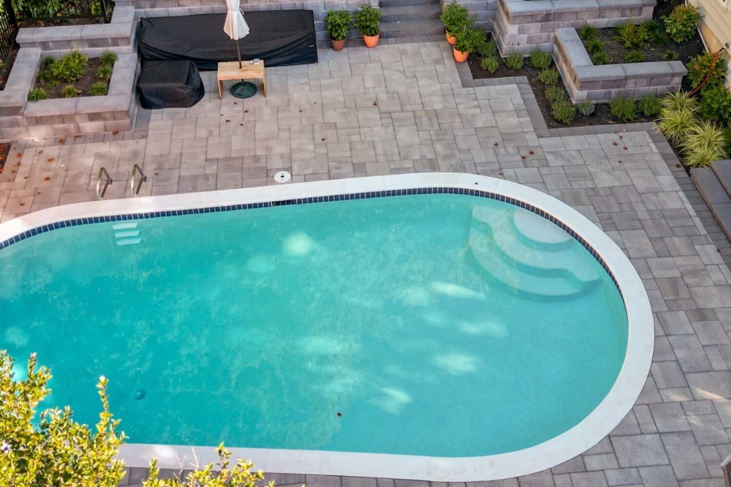 Why DIY Pool Decks May Crack, And Professionally Installed Pavers Don’t