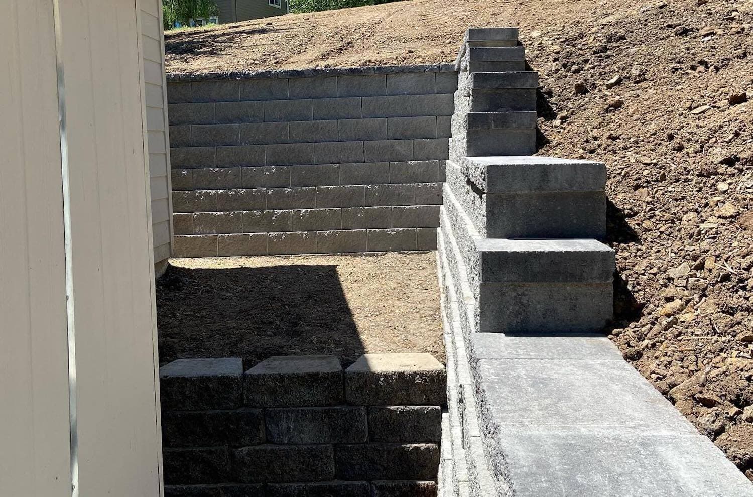 Retaining Wall — Wilsonville by Sequoia Stonescapes